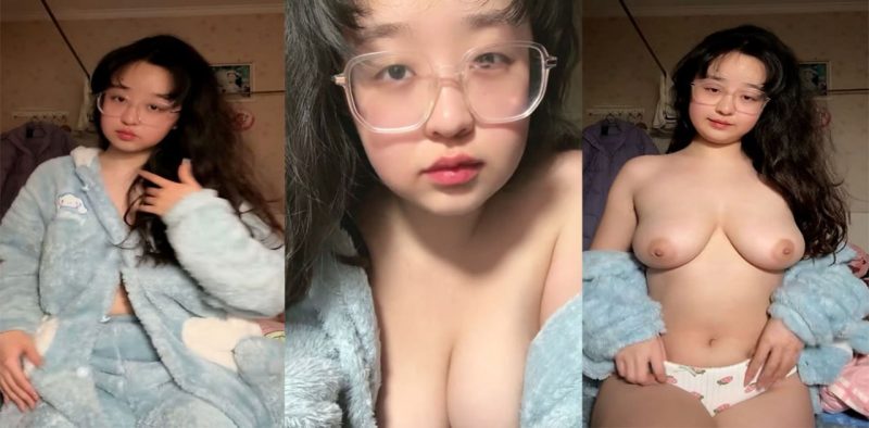 极品微胖眼睛妹 沐沐 与金主裸聊泄密 超大巨奶露脸自慰 花样玩弄骚穴呻吟不断！-51吃瓜网