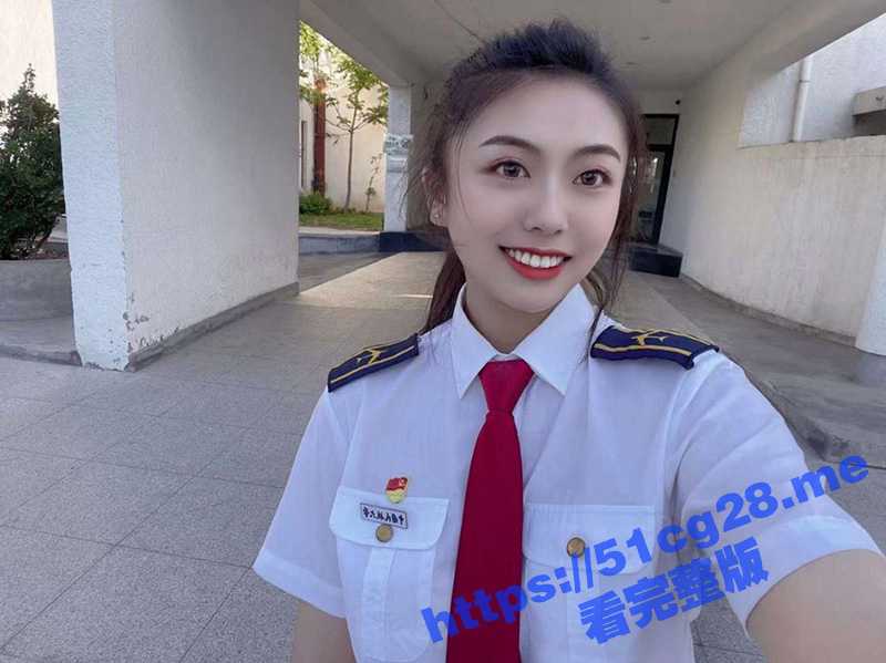 天津民航大学 极品反差婊 佩佩 分手后遭前任投稿曝光 吃鸡毒龙样子及其淫荡！-51吃瓜网