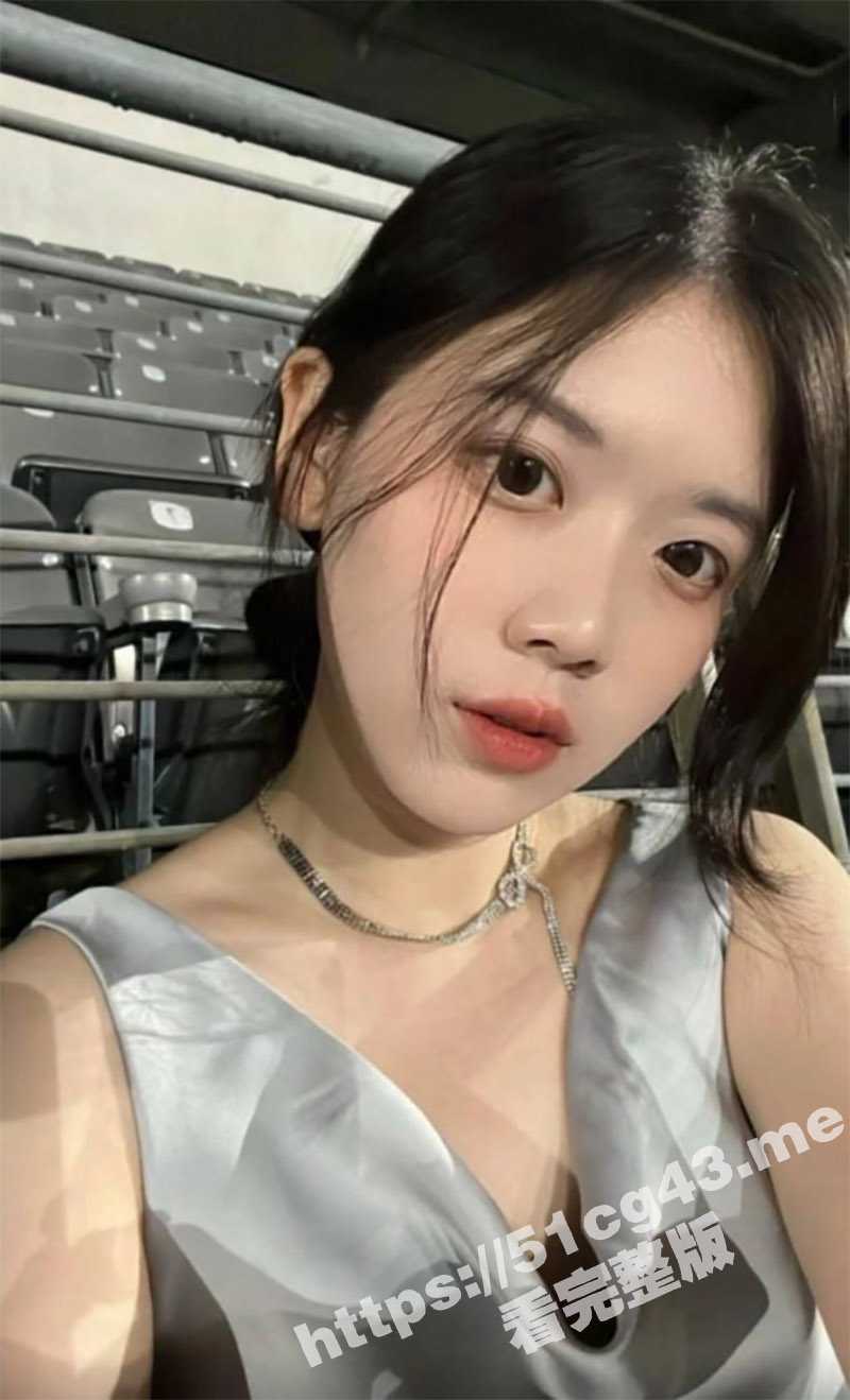 重庆西南大学校花 王星美 给富二代口交视频 真是人前女神人后母狗 男子跟朋友炫耀视频流出 - 51吃瓜网-51吃瓜网