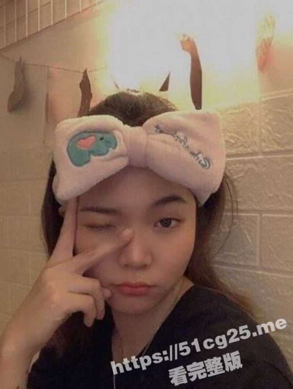 台湾 高颜值清纯反差嗲妹 不愧是台妹 这叫床声音嗲嗲的 就喜欢吃男友的大屌-51吃瓜网