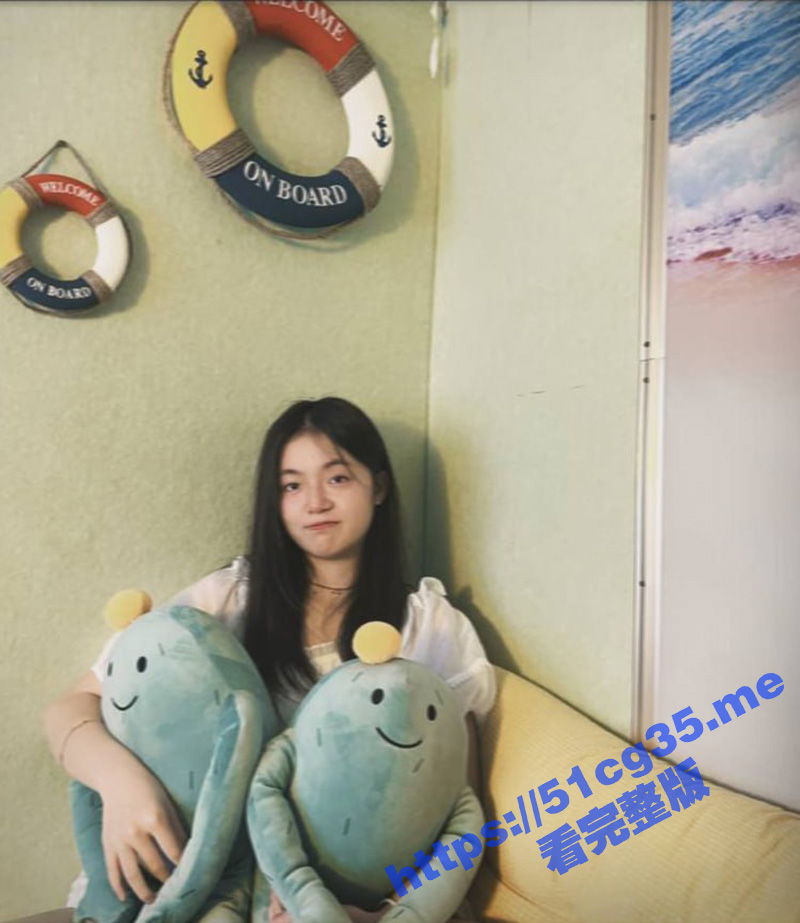 十八岁学生妹虽然私下很骚 但经历的还不是很多 叫床还不怎么会 不过插的就是个嫩 - 51吃瓜网-51吃瓜网