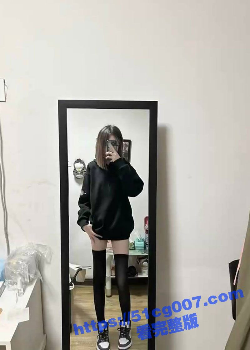 长春淫荡小母狗 在SM字母群里勾引群友 为其发送自慰揉奶子视频 - 51吃瓜网-51吃瓜网