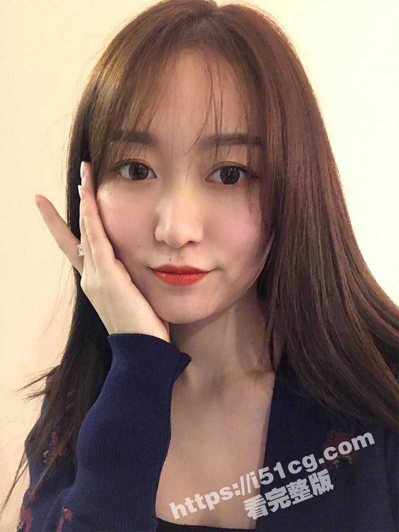长沙化妆品柜台收银员 张慧 骚货前女友喜欢扮演女仆吃爸爸鸡巴 颜值很高身材绝对极品 - 51吃瓜网-51吃瓜网