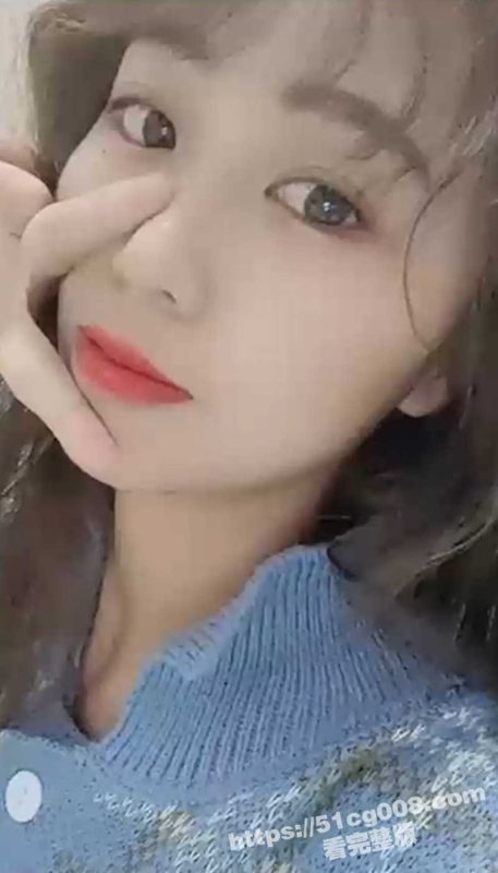合肥反差学妹 张佳彤 母狗渴望颜射 性瘾犯了在教室也要啪啪 随时随地张开腿做爱！-51吃瓜网