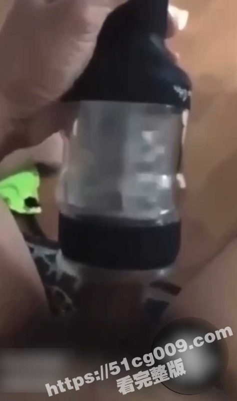 猎奇搞笑吃瓜合集！有洞我就操 万物皆可操 椰子酒瓶垃圾车通通都不在话下-51吃瓜网