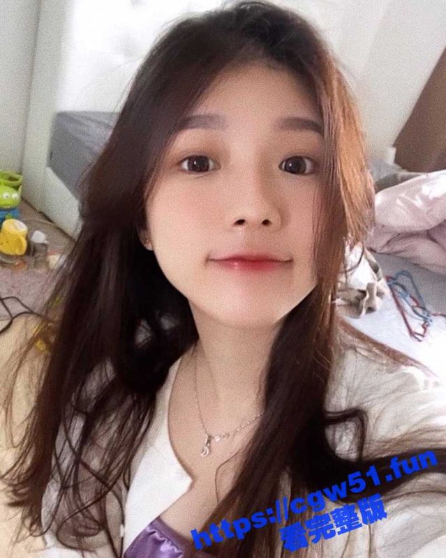 这大奶子不科学吧！极品大奶妹宿舍内发情自我调教 数据线抽屁股 用被子摩擦自己的奶头！-51吃瓜网