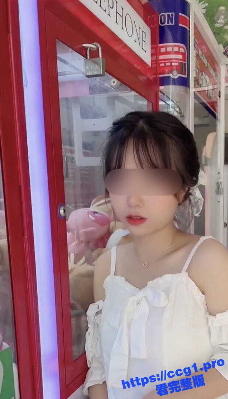 瓜友投稿 05年可爱小萝莉 身穿洛丽塔被爆操 白虎嫩穴超紧实 叫声淫荡！ - 51吃瓜网-51吃瓜网