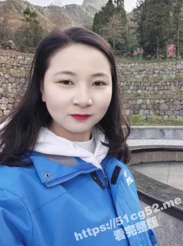 别人老婆就别当人操 安庆32岁已婚极品身材少妇张超琴 出轨公司男同事遭曝光 被同事爆操后射了一嘴-51吃瓜网