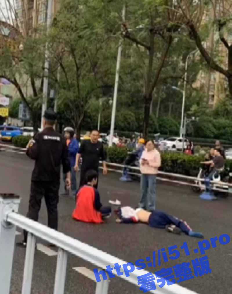 宜宾南溪区职中门口发生惨烈车祸 兄弟俩一死一伤 哥哥马上高考 被司机撞飞死在弟弟面前 - 51吃瓜网-51吃瓜网
