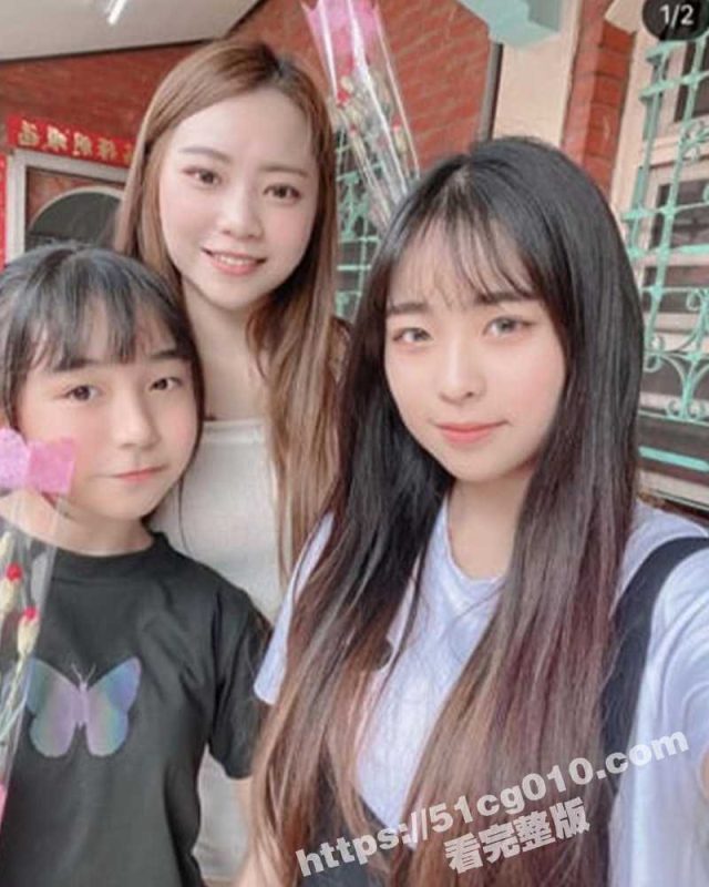 电脑里的秘密！高三学妹修电脑时私密自慰视频被曝光 妹妹酷爱自拍 镜子前掰穴展示极品身材！-51吃瓜网