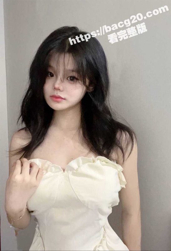 瓜友投稿！爆光大奶女友私密视频 极品尤物玉手抚摸骚穴淫水四溢 极致诱惑自慰大秀-51吃瓜网