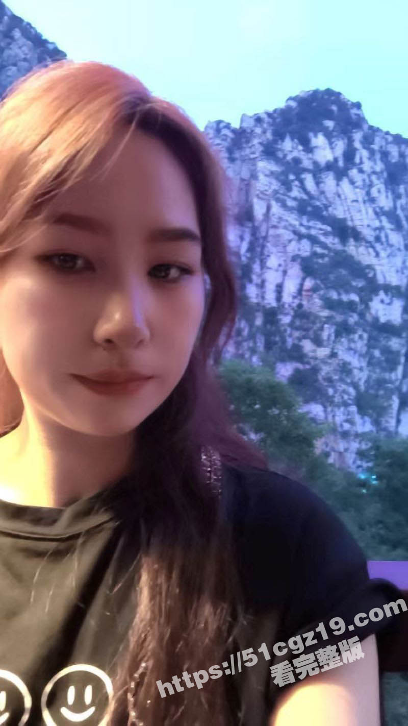 约炮极品已婚少妇 丰满的巨乳在镜头前疯狂抖奶 摸逼自慰欲望超强 简直反差到了极致！ - 51吃瓜网-51吃瓜网