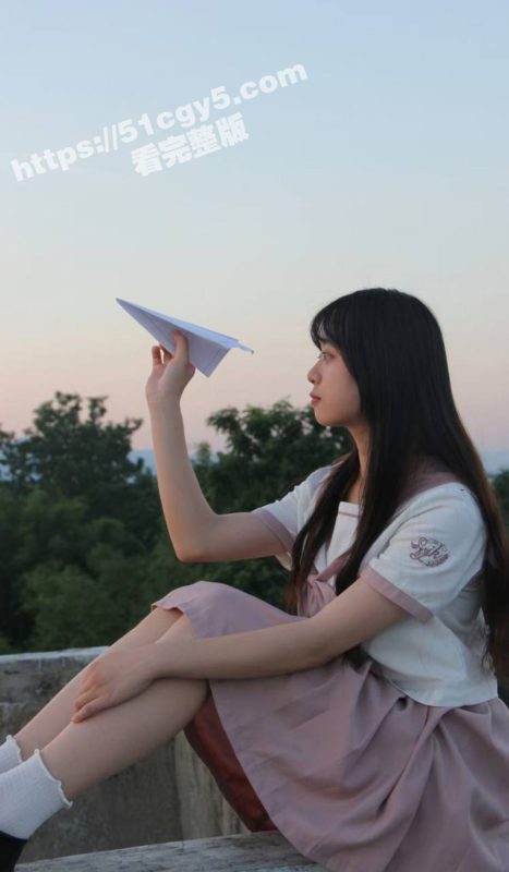 女大学生被男友带到酒店调教 深喉口交上位骑乘样样精通 清纯学妹沦为床上小母狗！-51吃瓜网