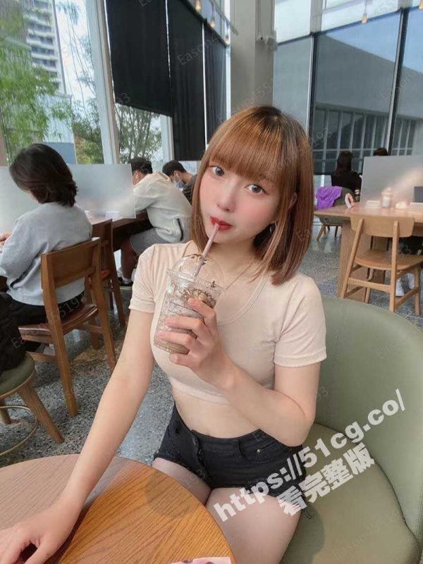 云盘泄密 漂亮小猫咪和男友之间的私密视讯被曝光 外表清纯可爱内心淫荡无比-51吃瓜网