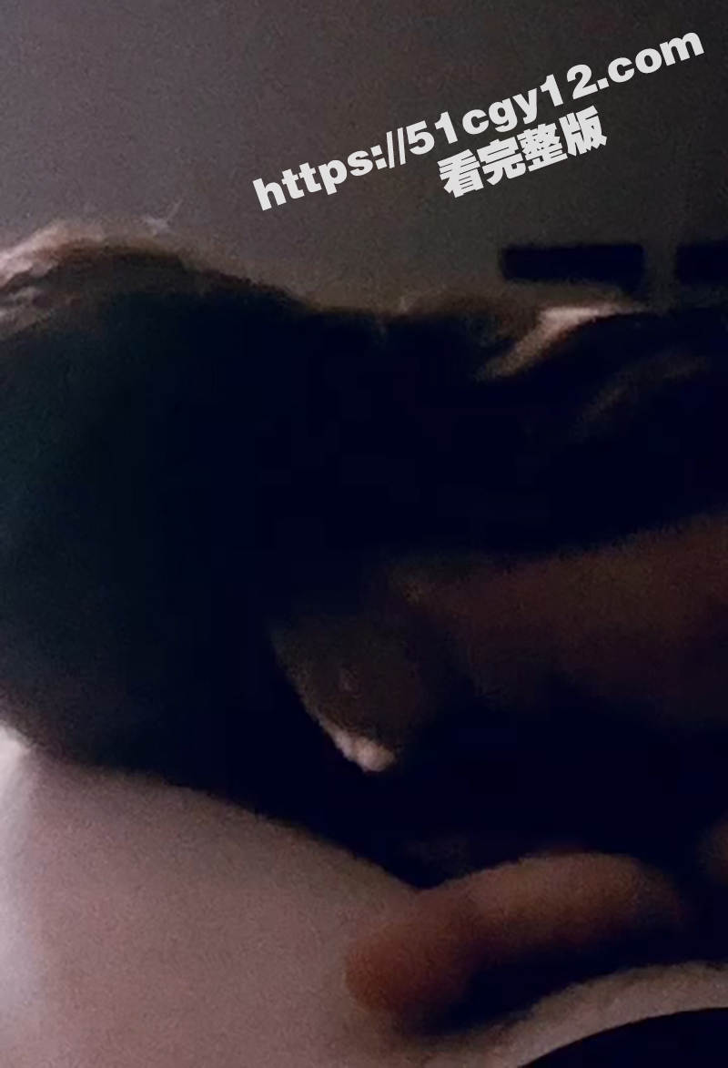 湖北襄阳嫩妹 王馨蕊 约炮调教视频流出 资深小母狗主动吸屌舔脚 撅臀后入哇哇浪叫！ - 51吃瓜网-51吃瓜网