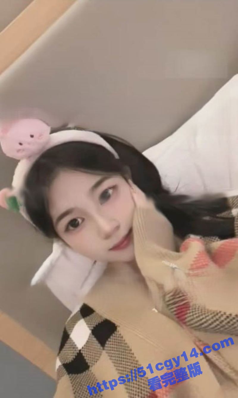 火爆全网的大神 鱼哥 约炮花臂少女 露脸出镜展示稚嫩容颜 被各种姿势爆操打桩骚气十足！ - 51吃瓜网-51吃瓜网