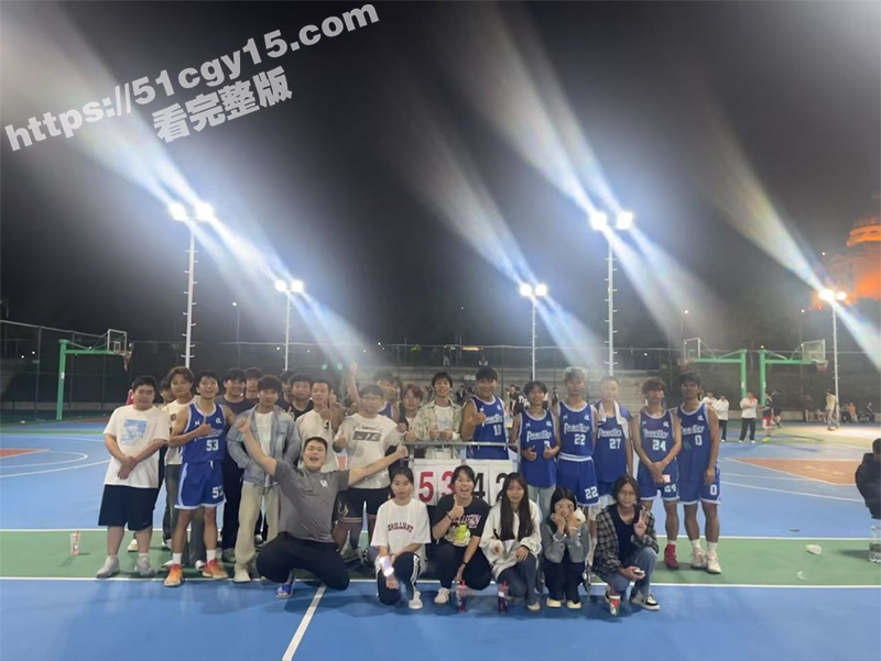 广西逆天种猪 精神小妹杀手100块就能拿下各类型嫩妹 操完还要拍身份证太畜生了！-51吃瓜网