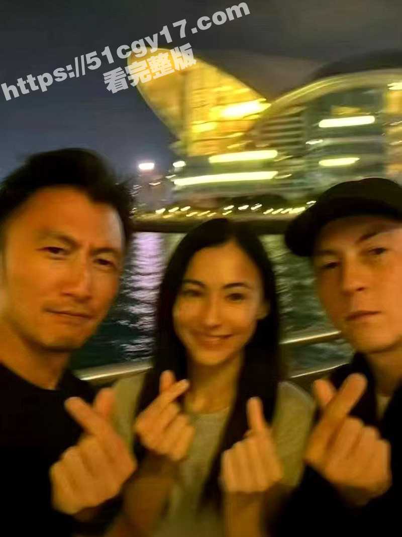 08年艳照门事件 时隔多年后 陈冠希 张柏芝与谢霆锋 竟然街头热吻甜蜜合照 这是放下隔阂晚上酒店激情3P吗？ - 51吃瓜网-51吃瓜网