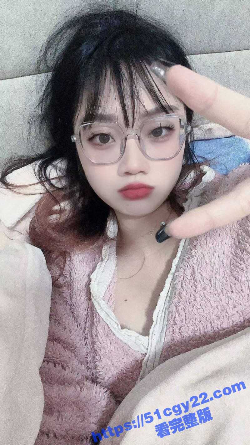 杭州反差嫩妹 俞梦菲 私拍自慰视频流出 边揉搓美乳边抽插粉嫩蜜穴 汁水四溅浪叫不止 清纯外表深藏淫态啊！ - 51吃瓜网-51吃瓜网