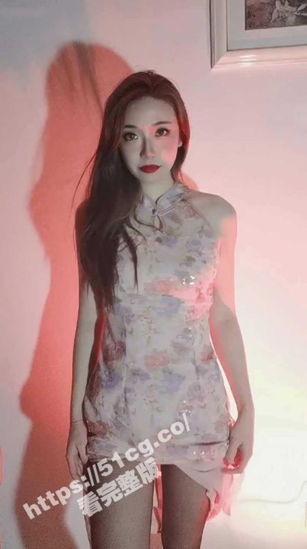 女神奶瓶 露脸定制 旗袍揉奶扣逼 奶牛情趣内衣套 自慰娇喘求草-51吃瓜网