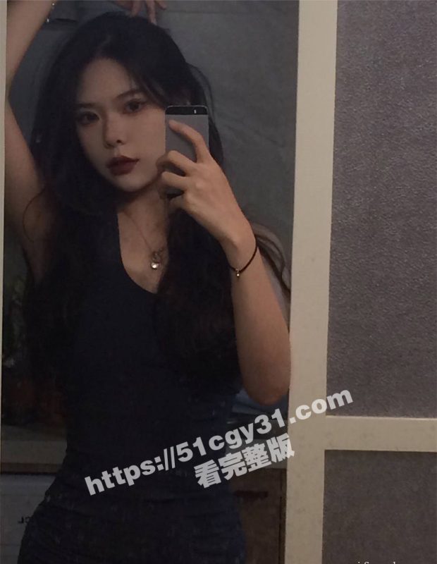 高颜值御姐 网络面试模特 不料被骗子套路 脱光衣服看身材 还要自慰展示给面试官看！-51吃瓜网