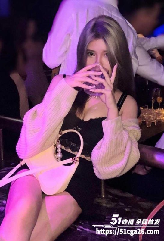 推特网调大神独家分享 征服混血巨乳尤物 私拍露脸自慰取悦主人 淫荡表情反差爆棚！-51吃瓜网