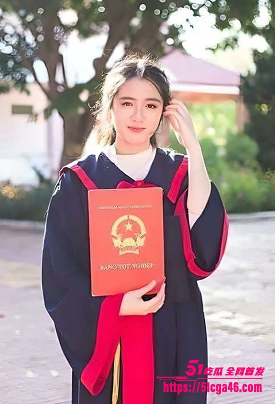 越南美女检察官 邓黎琼江 美艳人妻与富商偷情视频流出 露脸口交无套做爱 离婚离职彻底塌房！-51吃瓜网