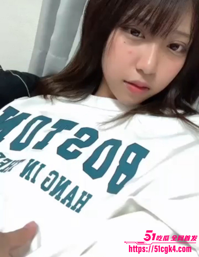 超可爱19岁巨乳学妹 日常寂寞发骚拍摄大量自慰私拍供男友观赏 分手后遭渣男泄密 这胸型简直太漂亮了！ - 51吃瓜网-51吃瓜网