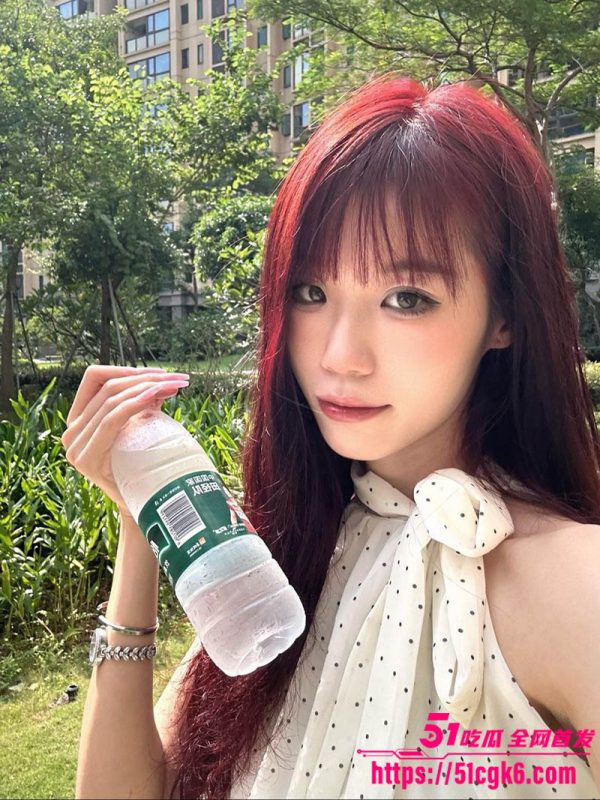 极品福利姬 白日梦想鸭 与大屌体育生酒店约炮 淫骚小穴白里透粉 虽然不是白虎 依旧耐看诱人！-51吃瓜网