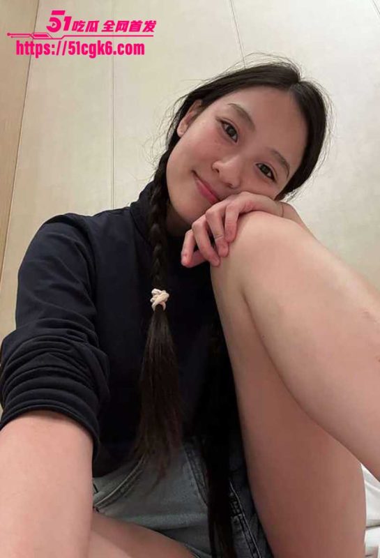 漂亮女大学生 赵可儿 不雅视频流出 白天陪金主旅游 晚上当性奴母狗 全程露脸被爆操 小穴淌精超淫乱！-51吃瓜网