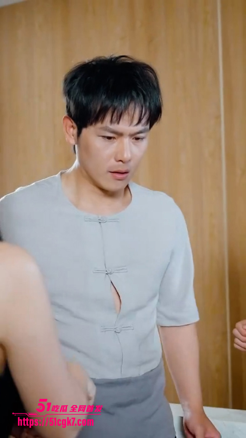 擦边短剧《最强按摩技师》他曾是贫民窟里最不起眼的废物 被兄弟恋人背叛家族扫地出门 十年时间看他如何逆袭！ - 51吃瓜网-51吃瓜网