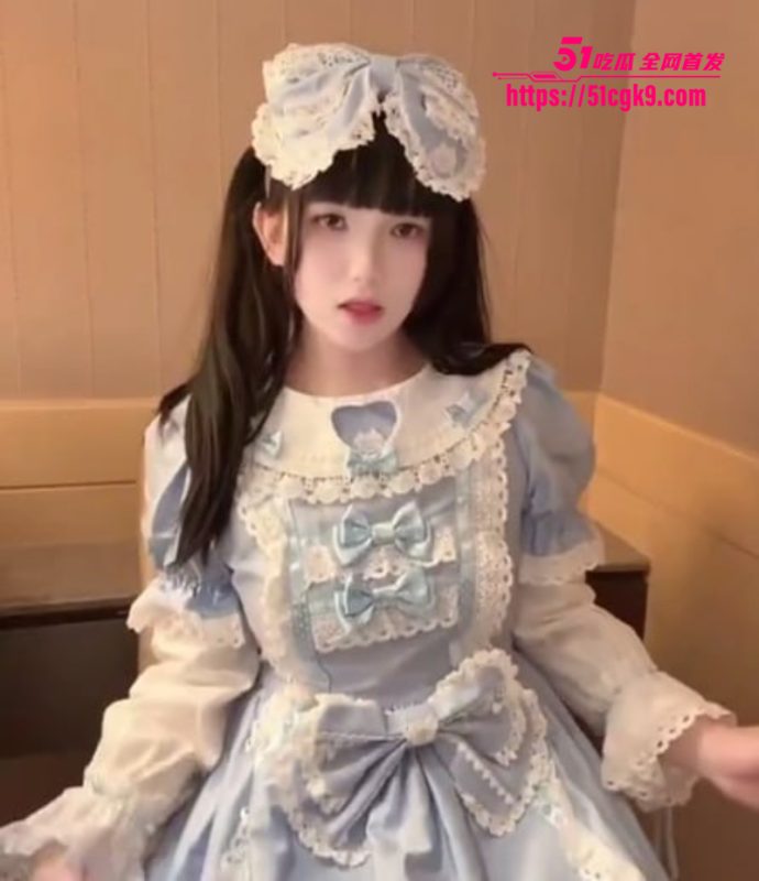 推特精盆小母狗 无敌小亦大 大尺度私拍会员付费福利视频 酒店lo裙自扣反差婊黑料流出！-51吃瓜网