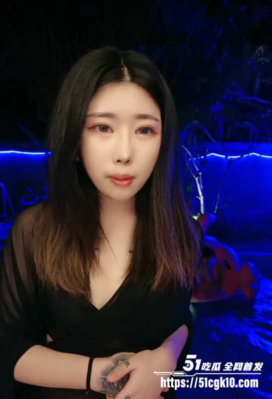 极品网黄主播 樱桃小丸子 性爱直播流出 别墅泳池边口交激战 被按在水中后入爆操 骑乘位尽情享受高潮刺激!-51吃瓜网