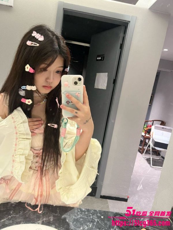 上海长宁丰满母狗 赵清漪 卖淫丑闻曝光 网状黑丝诱惑拉满 口交深喉后被后入猛操 淫水四溅！-51吃瓜网