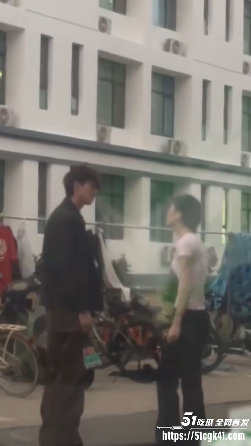 山东外事职业大学 张宇泽 脚踏两船大戏 渣男爱时深插不爱拳打脚踢 围观学生惊呼连连！ - 51吃瓜网-51吃瓜网