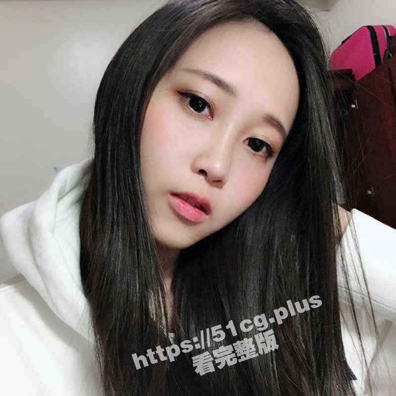 泄密 传媒大学温柔学姐 与男友出租房性爱私拍流出 爆操干到哭腔嗲叫不停-51吃瓜网