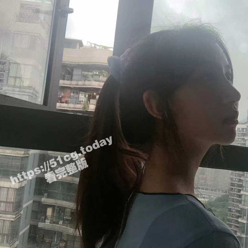 云盘泄密！超高颜值 极品身材 清纯学生妹 与男友啪啪自拍视频被流出 - 51吃瓜网-51吃瓜网