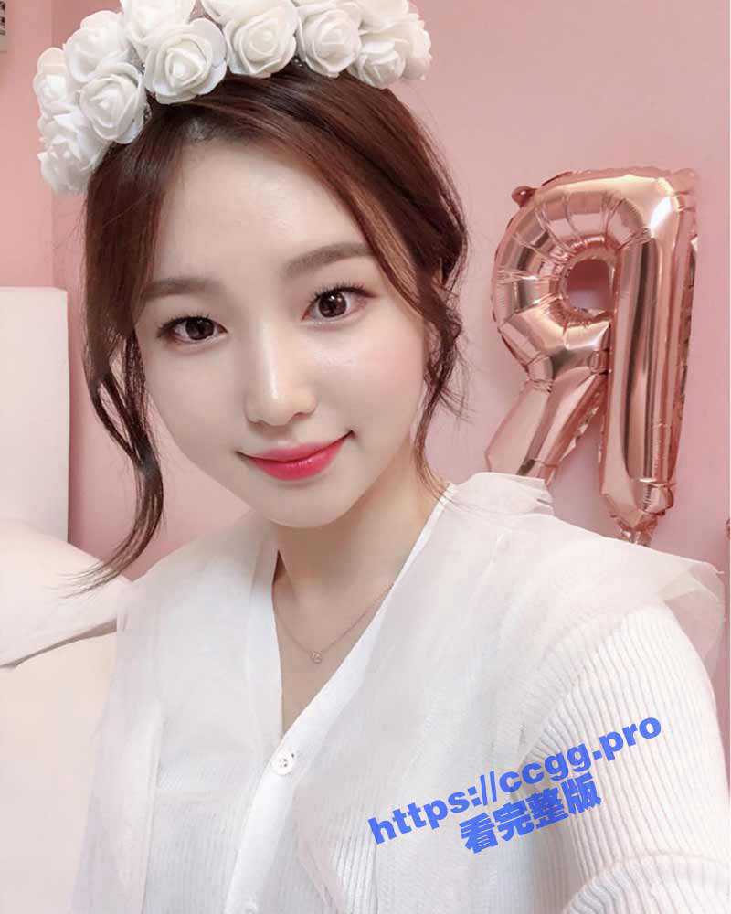 露脸才是王道！极品身材白富美空姐女神与富二代男友露脸自拍各种体位啪啪流出在穴里打钻干 - 51吃瓜网-51吃瓜网