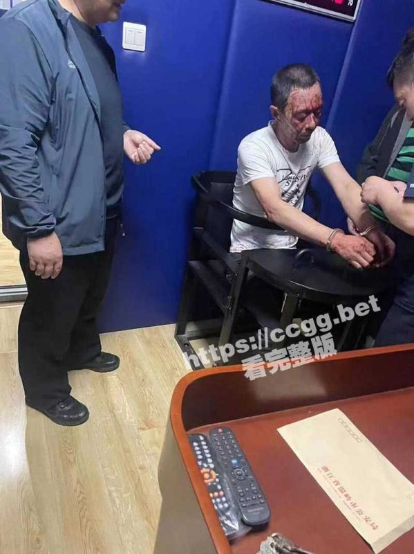 老婆出去和姐夫公园偷情 男子尾随怒杀奸夫淫妇！-51吃瓜网