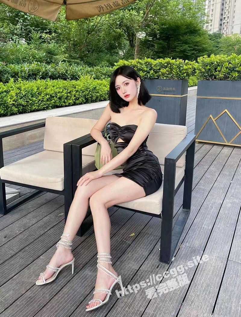 校花级女神惨遭富二代男友泄密 不雅自拍视频流出 极品身材被渣男无套内射！ - 51吃瓜网-51吃瓜网