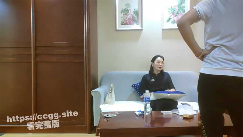 【民版孟晚舟】汉庭酒店客房部主管赵柏君如何抵挡热血青春的小奶狗-51吃瓜网
