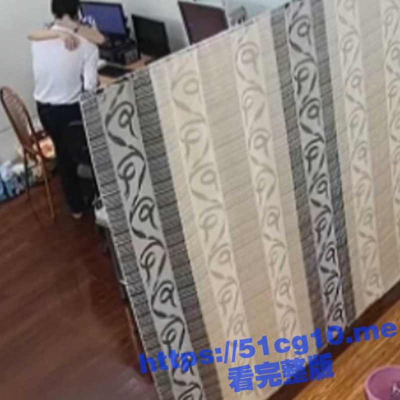 郑州某妇科诊所破解摄像流出，少妇来看妇科病顺便跟医生打了一炮，医生也是牛，明知有病还搞-51吃瓜网