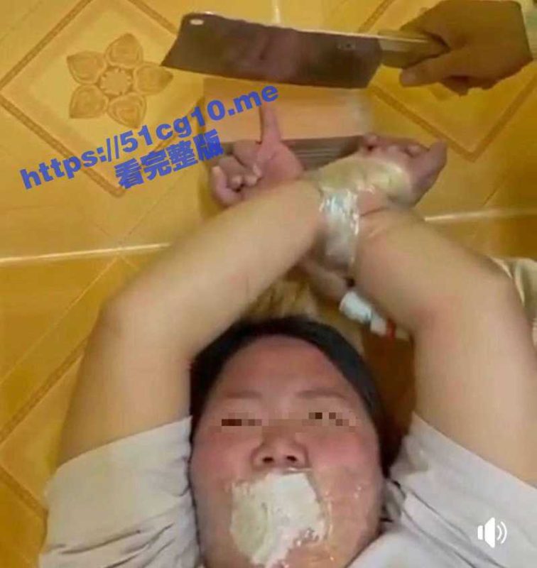 中国女孩王某 被人诱骗到柬埔寨后 遭绑架并被切掉一根手指！剁手指现场视频曝光！-51吃瓜网