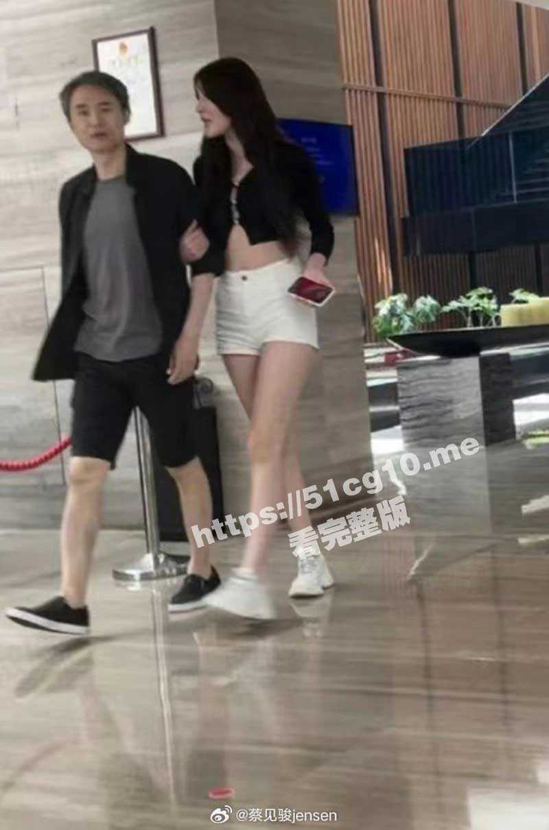 吃顿饭做四次爱！武汉大学周玄毅 教授与女学生聊骚被曝光 女学生杨帆性爱视图全集来啦！ - 51吃瓜网-51吃瓜网