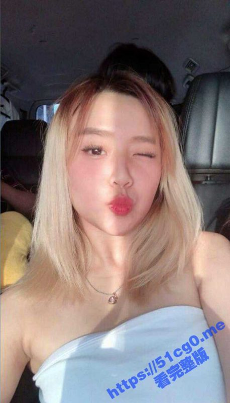 金发嫩妹被冒牌导演忽悠面试 主动掰开鲍鱼自揉自嗨检查私处 表情到位 骚的一批！-51吃瓜网