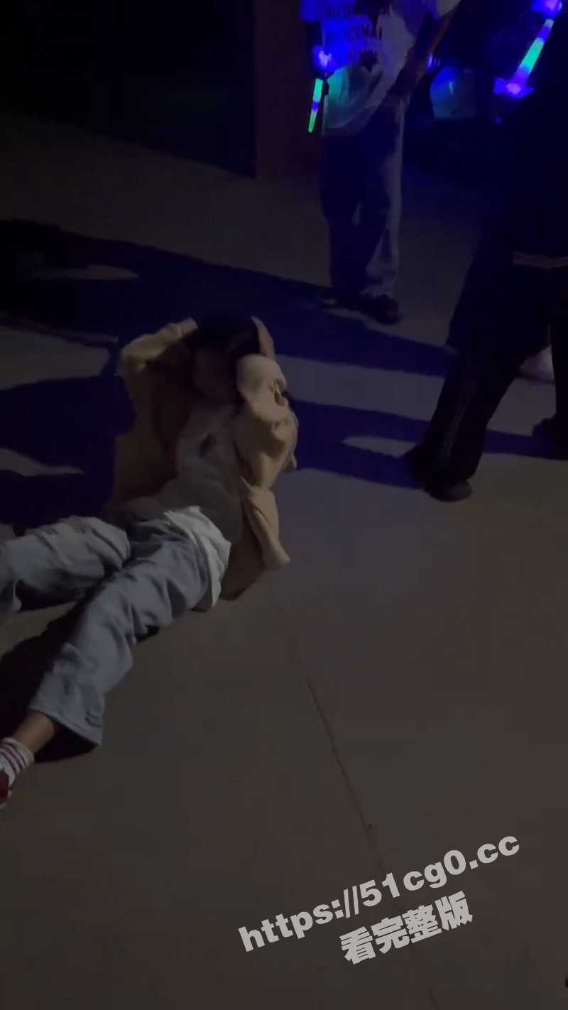 漳州市大坪 校园霸凌！男生打女生真的忍不了！ - 51吃瓜网-51吃瓜网