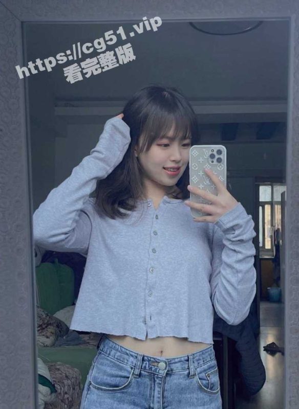 瓜友分享朋友婚礼上面认识的伴娘 妹子超喜欢聊骚 给瓜友拍各种发骚视频 打了一炮后竟然被拉黑了！-51吃瓜网