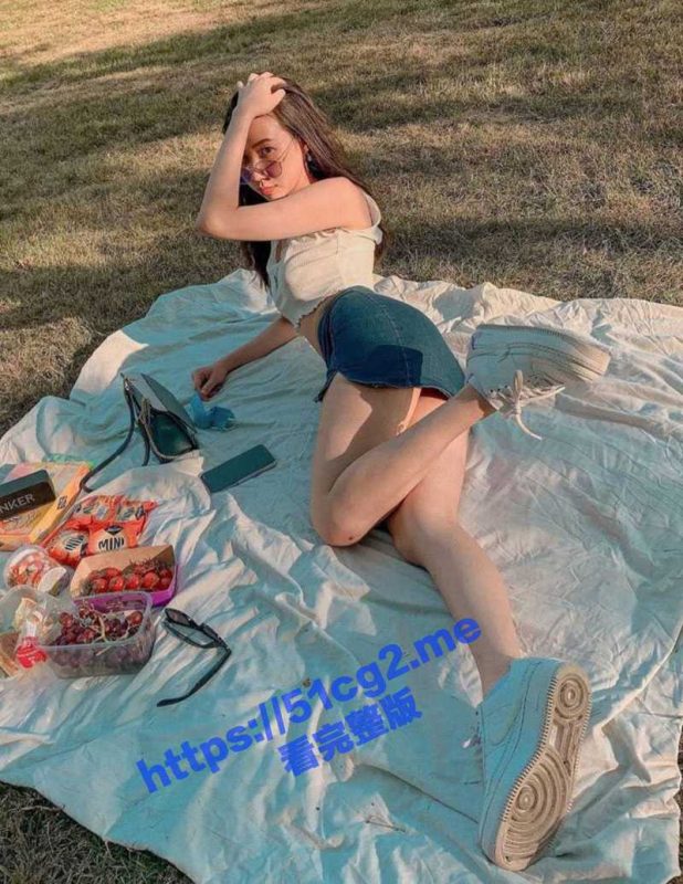 你的女友真嫩！北京留学生 李梦琦 放假期间回国被91大神开发 操别人的女友就是带劲！高清露脸视频曝光-51吃瓜网