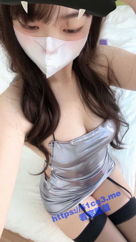 江苏女健身教练 徐闵珍 出轨男会员 完美身材穿上吊带黑丝被猛男狂操 自拍视频流出！-51吃瓜网