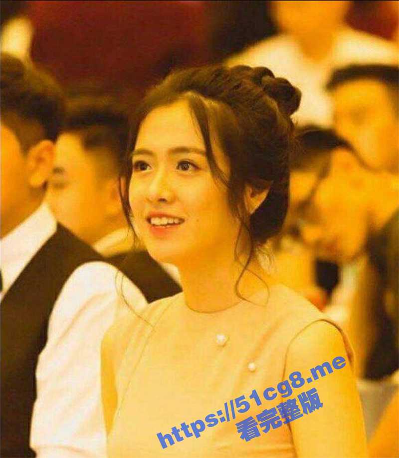 越南美女检察官 与男友自拍泄密流出！越南妹是真的骚啊！ - 51吃瓜网-51吃瓜网